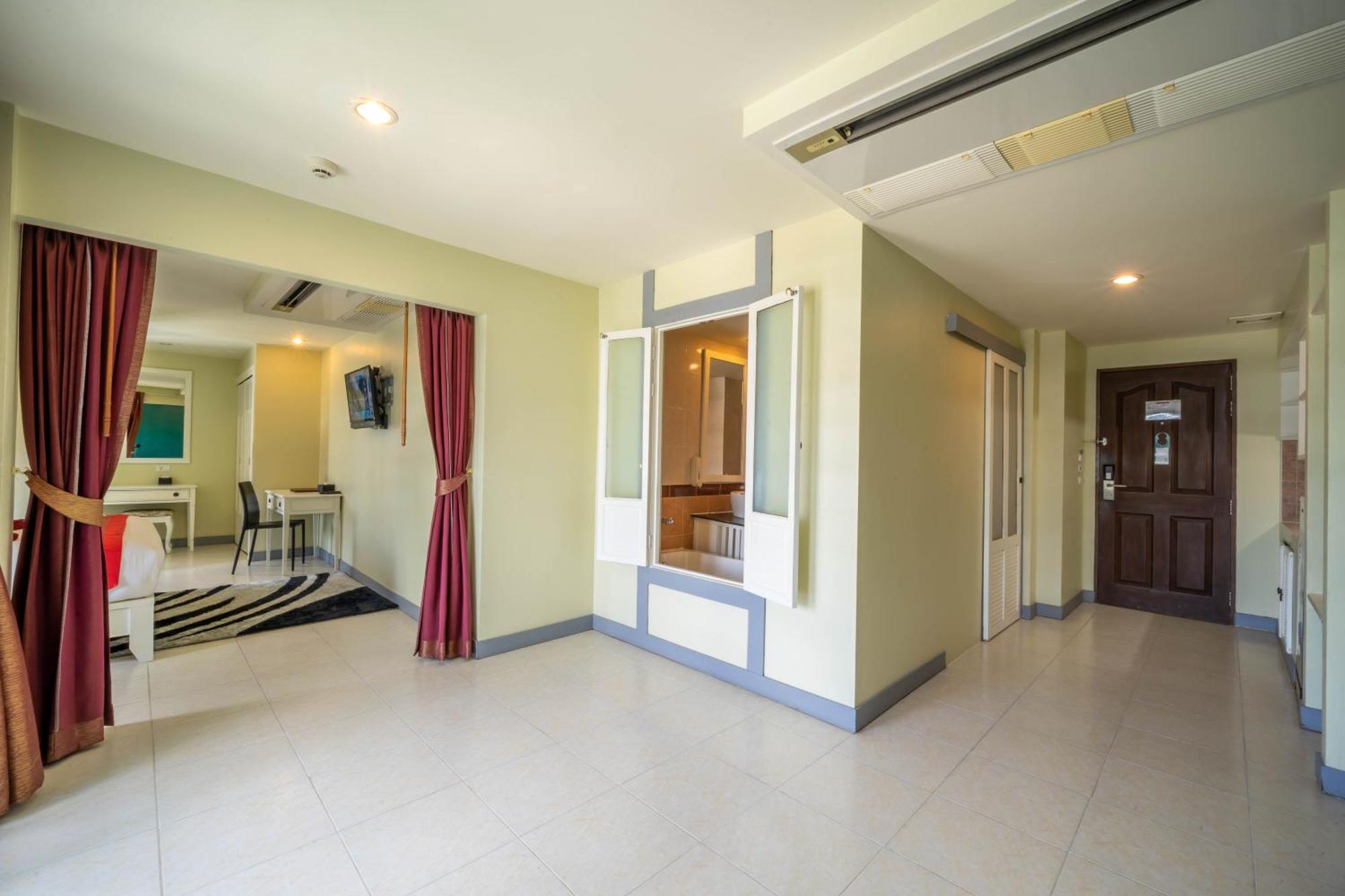 La Vintage - Patong, Phuket 4*