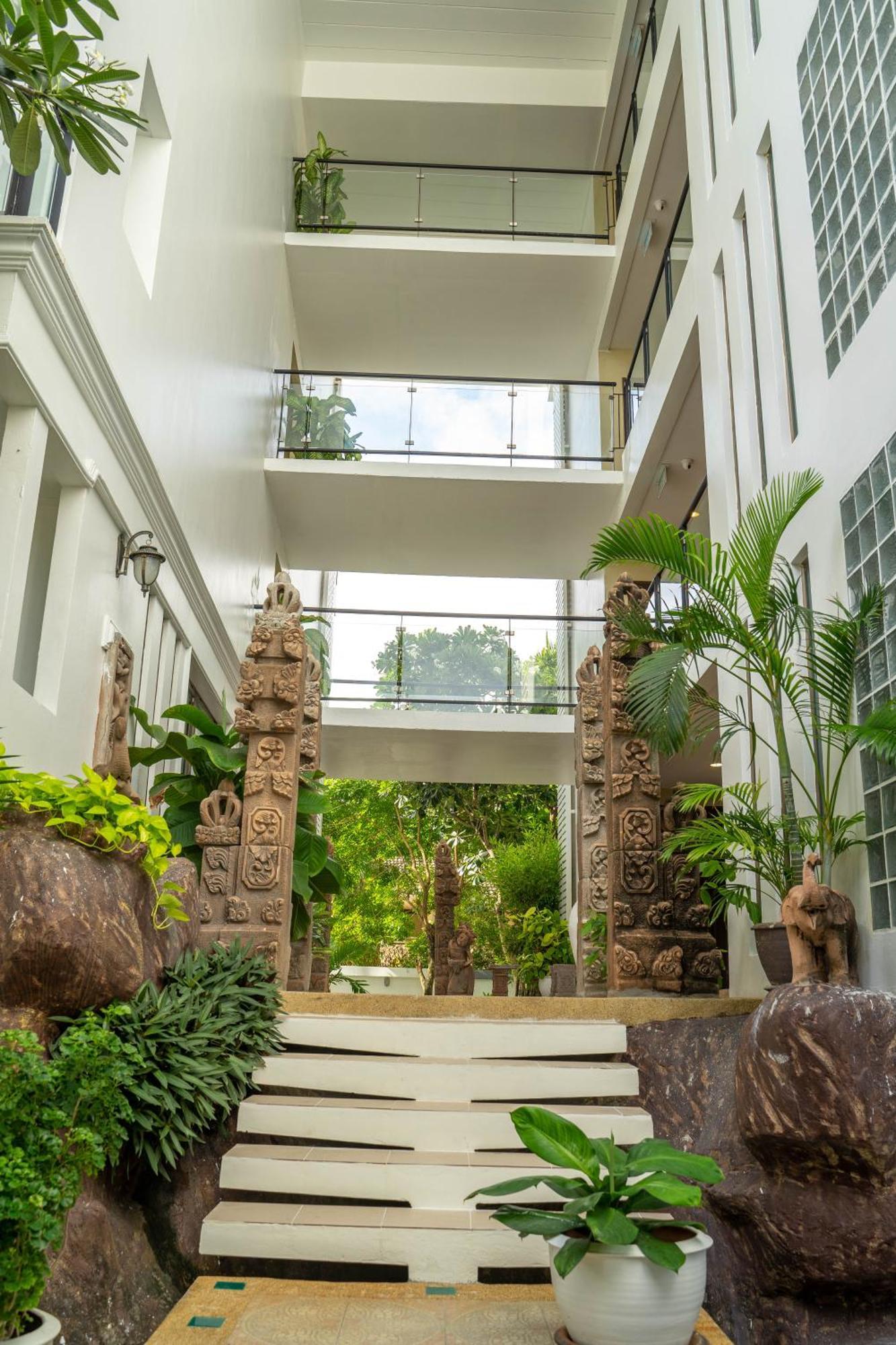 Hotel La Vintage - Patong, Phuket